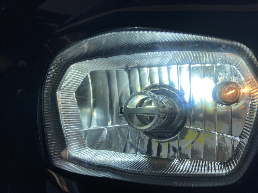 Name:  Low Beam Lights Top Reflector And A European Parking LIght As Well.jpg
Views: 696
Size:  134.6 KB